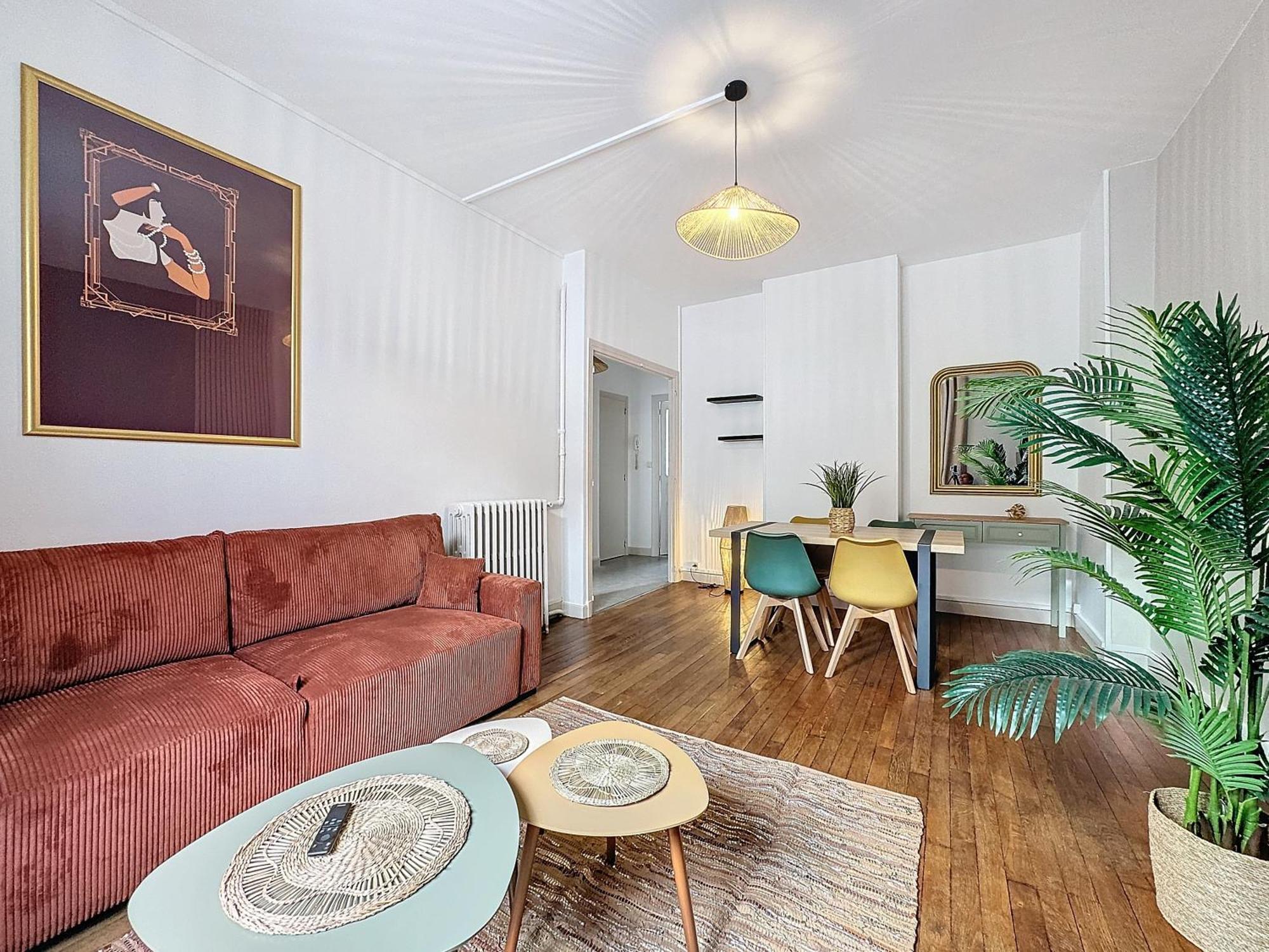 Appartement Le 2-F2 Centre Historique à Montluçon Extérieur photo