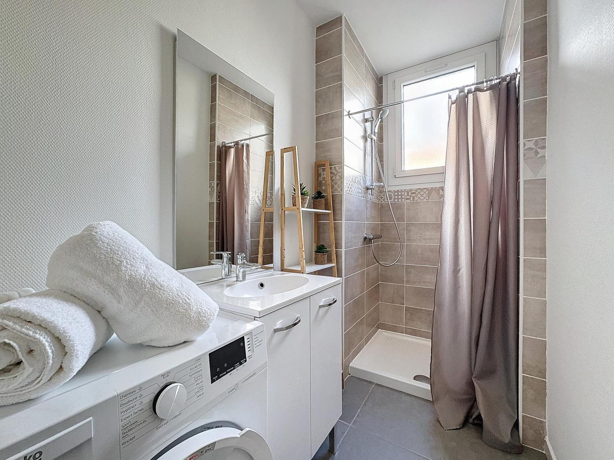 Appartement Le 2-F2 Centre Historique à Montluçon Extérieur photo