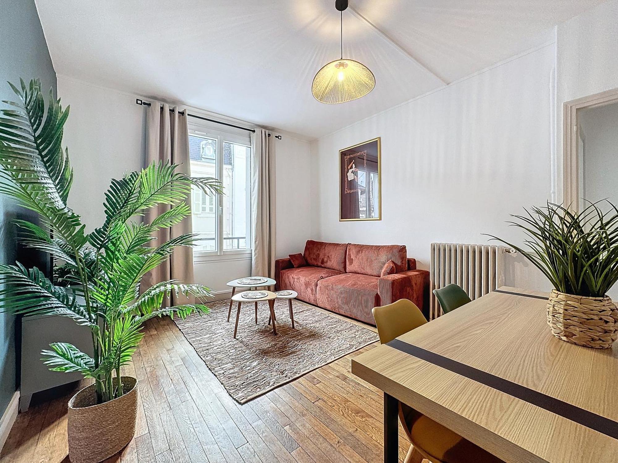 Appartement Le 2-F2 Centre Historique à Montluçon Extérieur photo